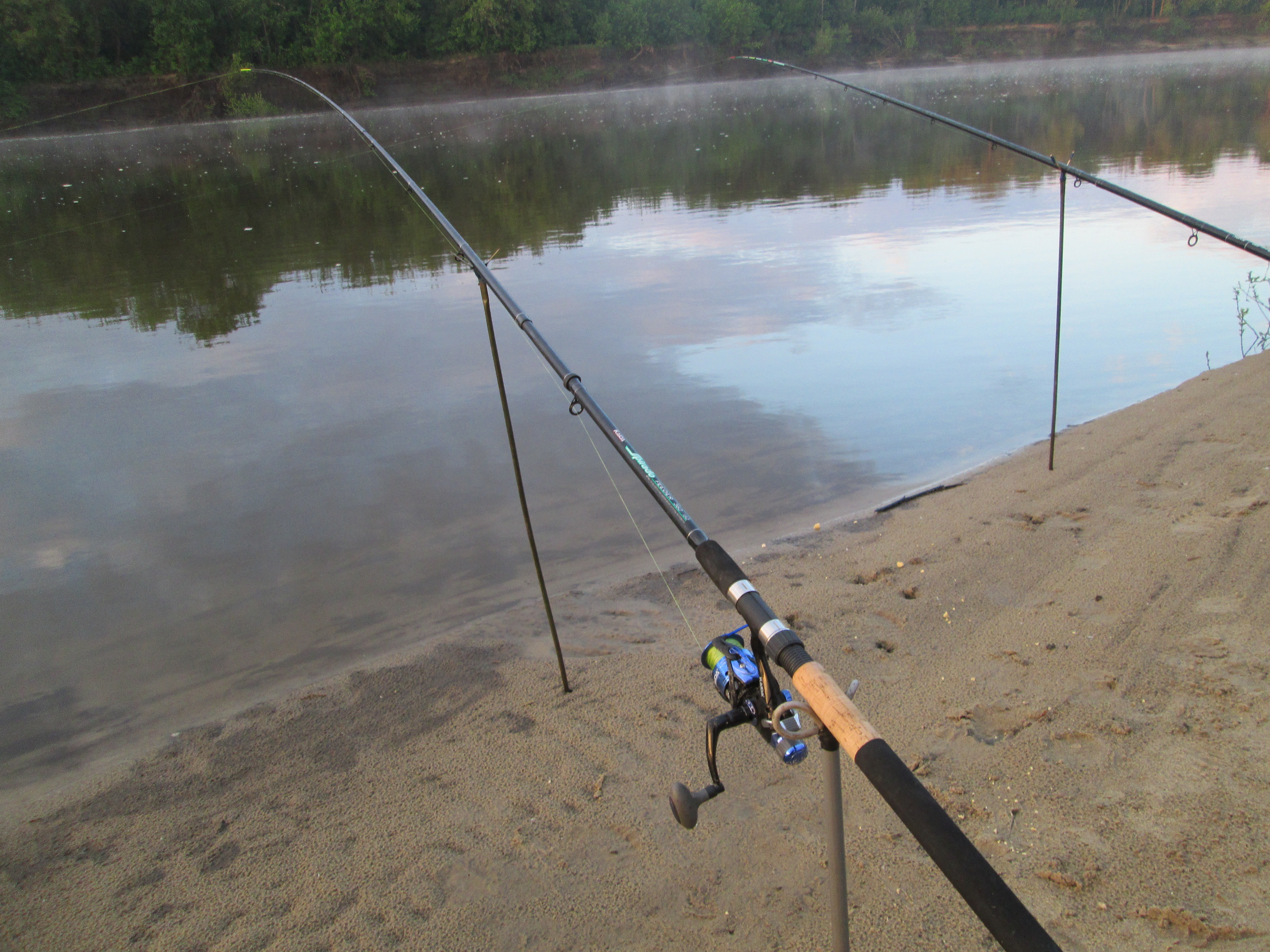 рыбалка осенью на реке на фидер
